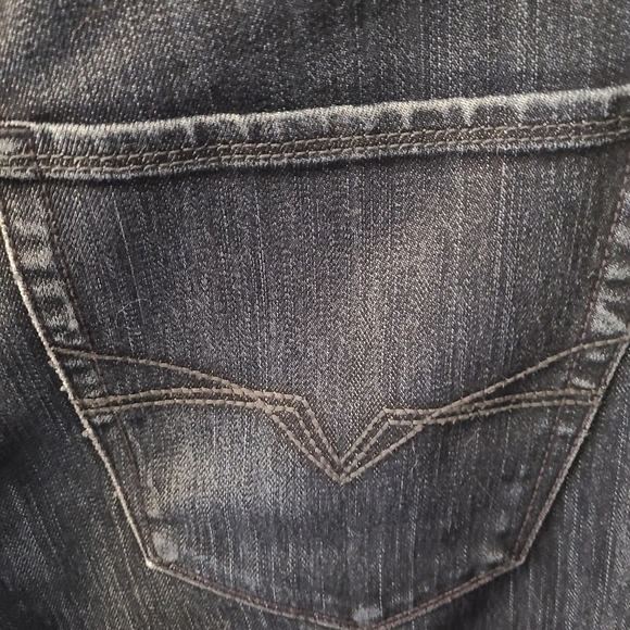 GUESS Men's Slim Straight Dark Wash Distressed Jeans Size 34 - Picture 3 of 8